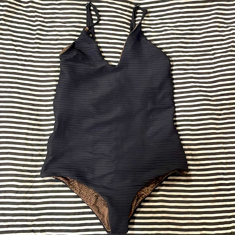 ✖️SOLD✖️Acacia Stella one piece